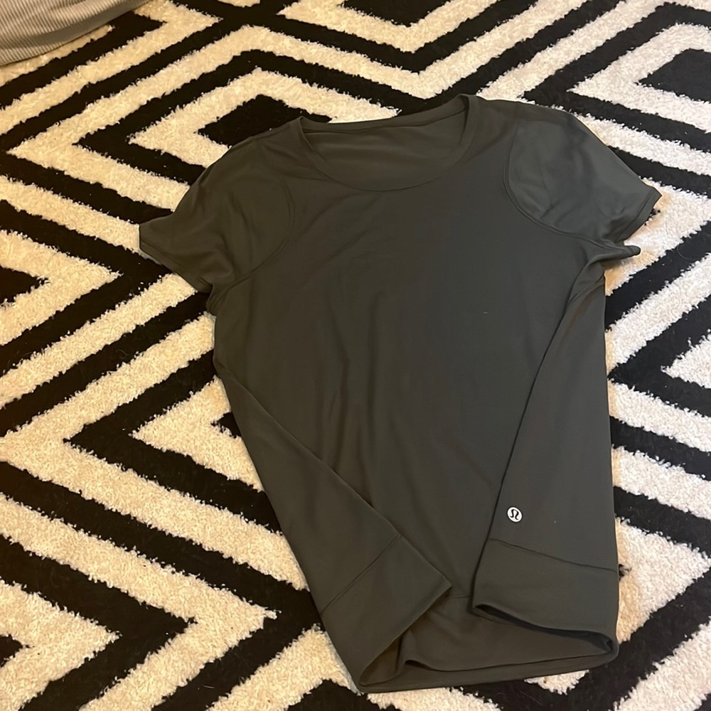 Older style lululemon dri fit shirt